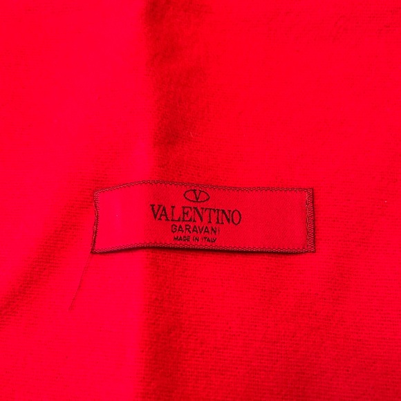 Valentino Garavani Dust Bag and Shoe Box - Picture 6 of 9